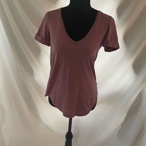 Lululemon | Love Tee II in Figue | Size: Medium | EUC